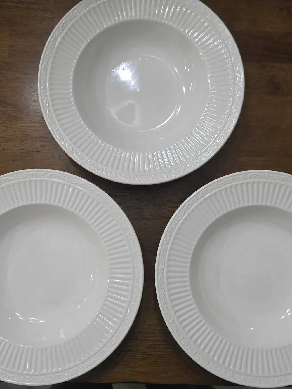 Set of 3 Mikasa Italian Countryside Rimmed Soup Bowls DD900 White Stoneware